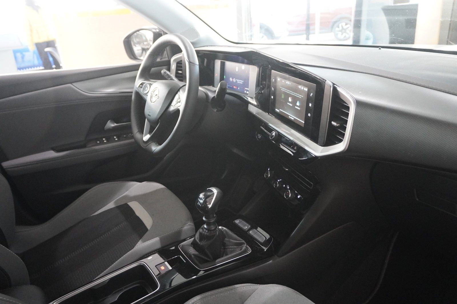 Fahrzeugabbildung Opel Mokka ELEGANCE 1.2T NAVI/LED/KAMERA/SPORT/SH/DAB