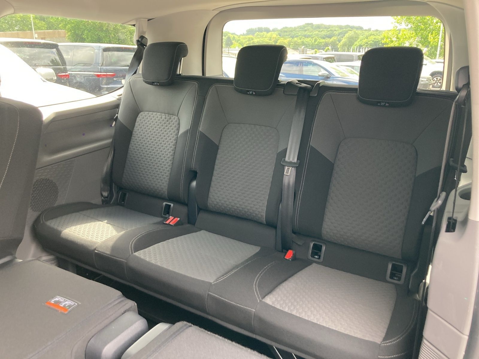 Volkswagen T7 Caravelle - Bild 18