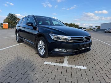 Volkswagen Passat Variant - 11