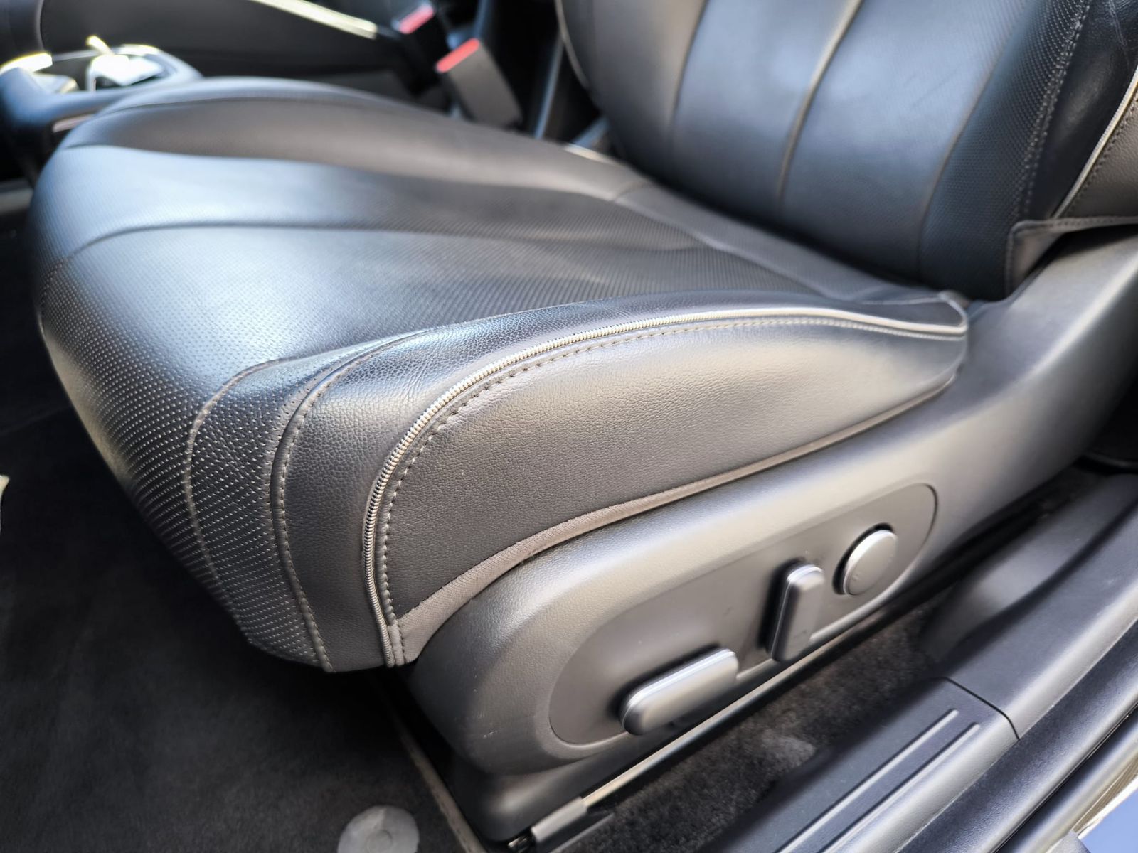 Fahrzeugabbildung Hyundai Ioniq 5 Uniq LED+HEAD+NAVI+SHZ+360°+ACC+BOSE+19"