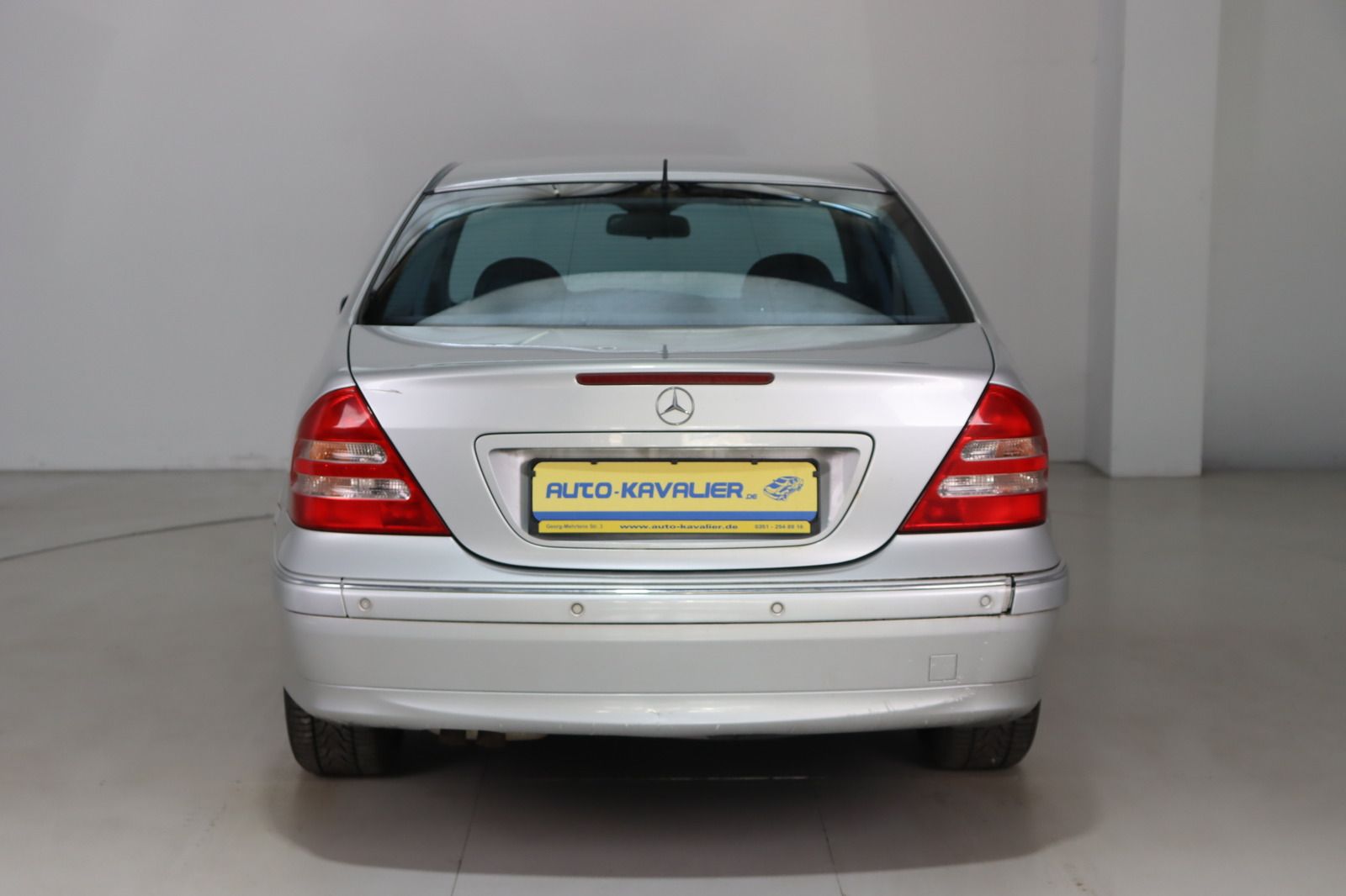 Fahrzeugabbildung Mercedes-Benz C 320 AVANTGARDE 1. Hand * Xenon * Leder * Navi