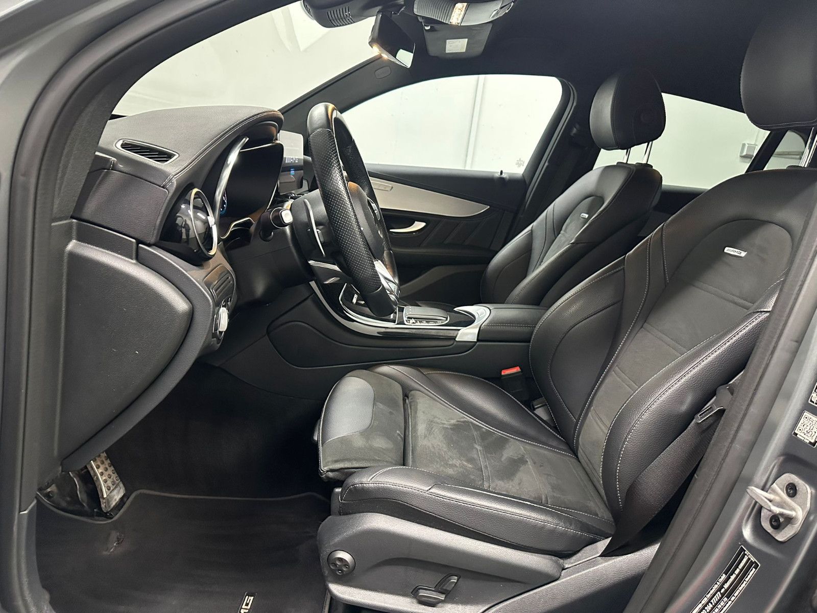 Fahrzeugabbildung Mercedes-Benz GLC 63 AMG 4MATIC+ Coupé *NIGHT*MIDLINE*MAGNO
