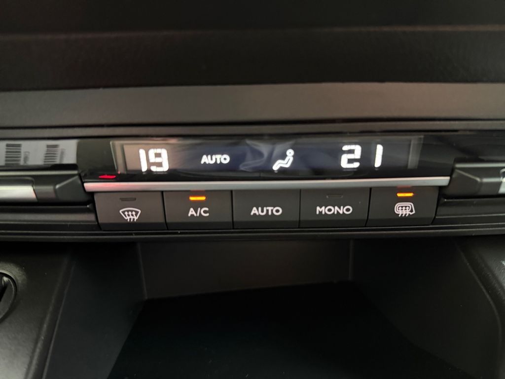 Fahrzeugabbildung Citroën Berlingo 1.5 Diesel 100 M XTR *Sofort verfügbar