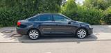 Volkswagen Jetta VI Highline*TÜV-NEU*SHZ*PDC*TEMPOMAT* - Volkswagen Jetta aus 2011
