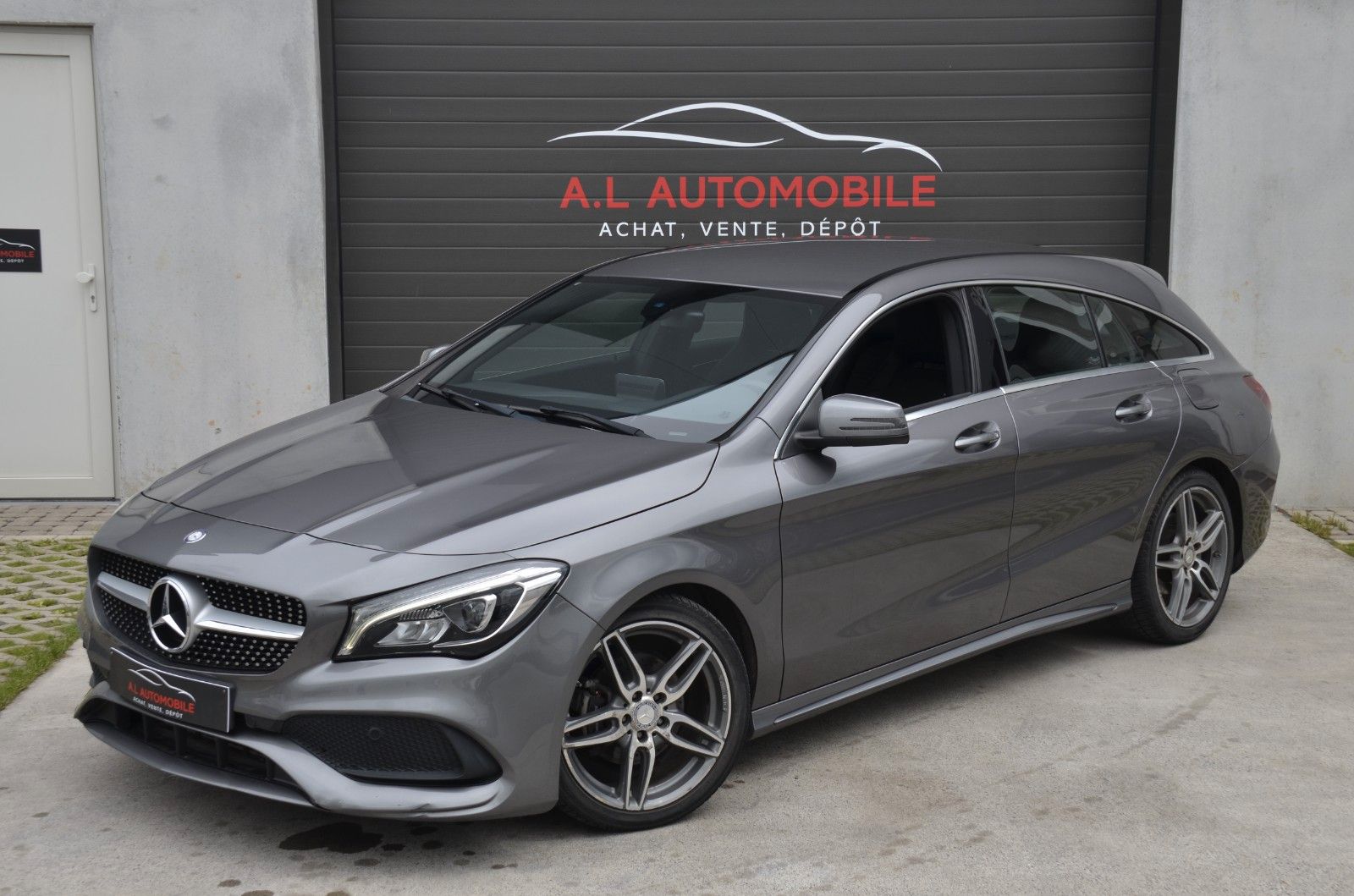 MERCEDES-BENZ CLA 200 Shooting Brake CLA 200 d AMG Line Sh...