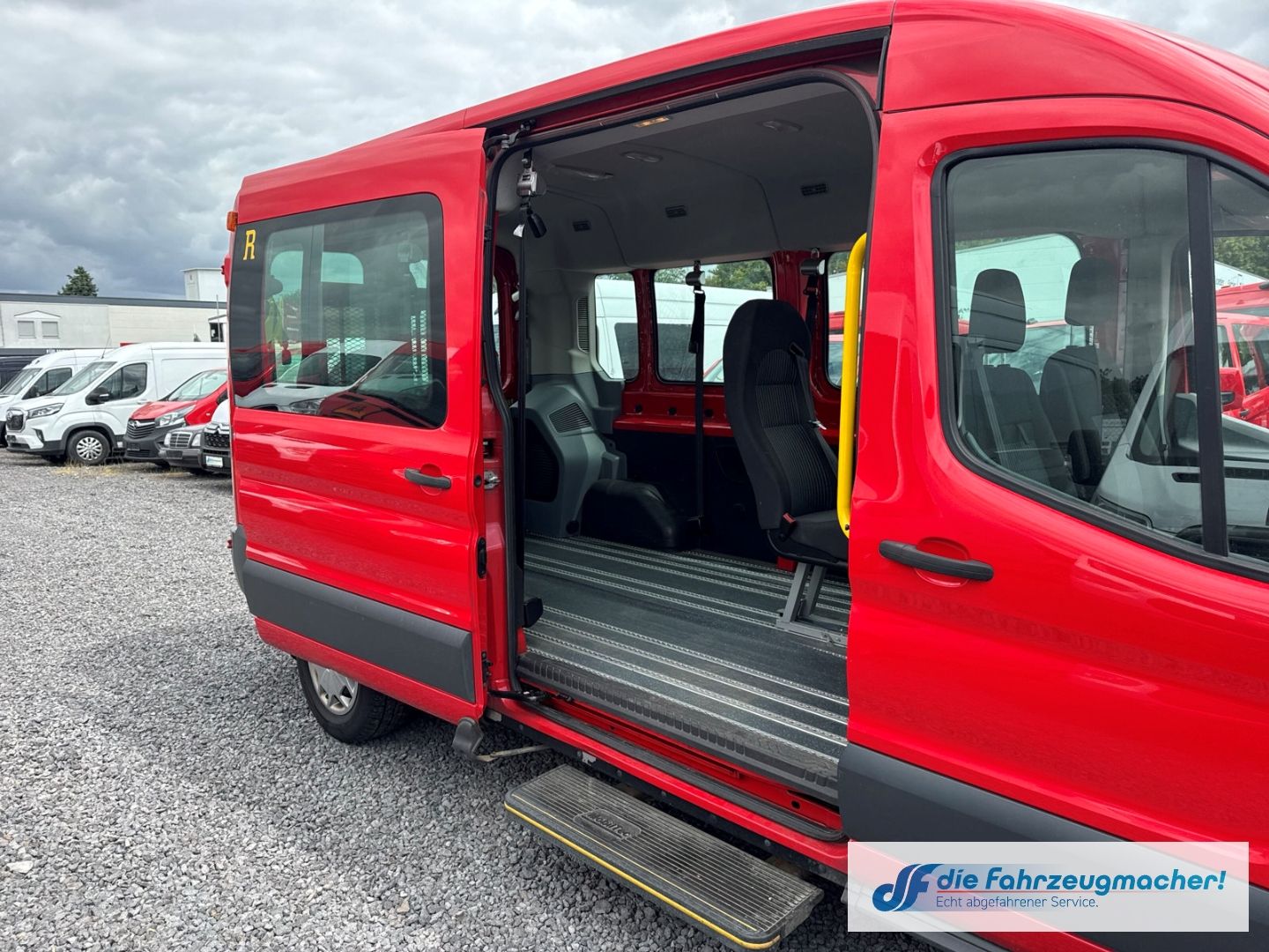 Fahrzeugabbildung Ford Transit Kombi 350 L3 Trend *KLIMA *6056 *EXPORT