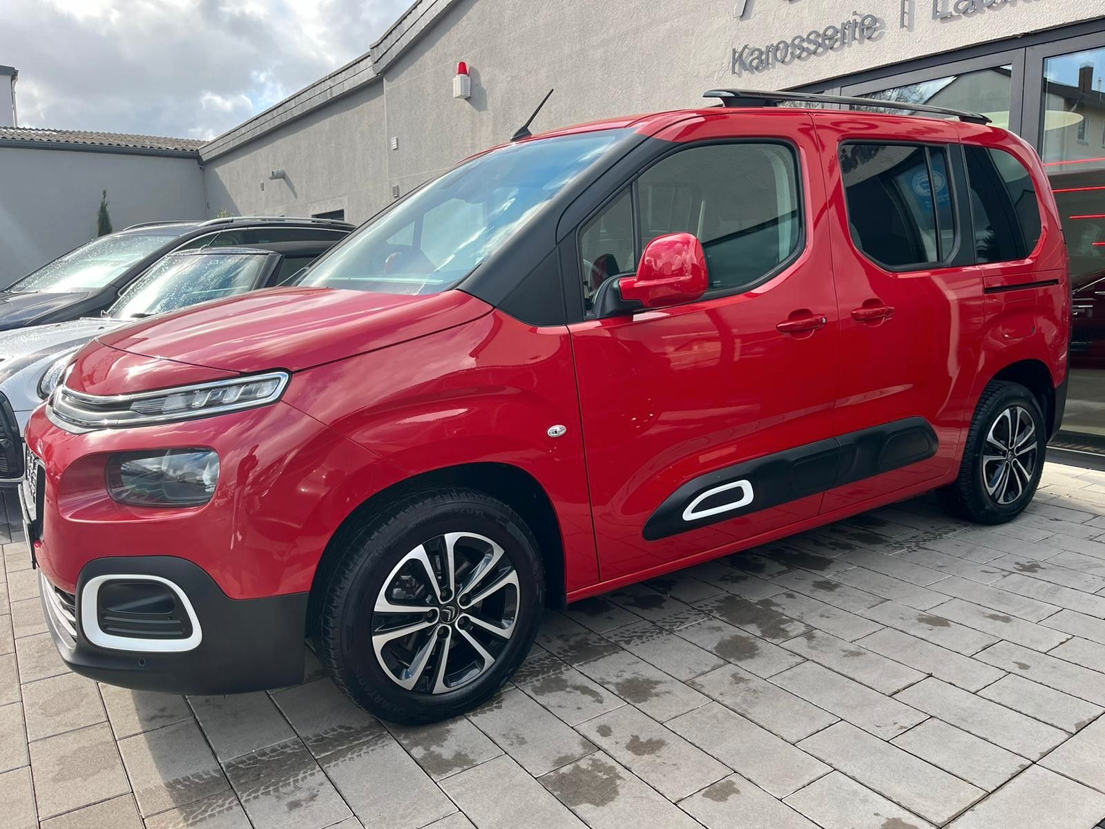 Fahrzeugabbildung Citroën Berlingo Feel M*1.Hand*Allwetter*
