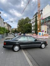Mercedes-Benz W124 E220 H-Zulassung  - Mercedes-Benz 220 in Frankfurt (Main)