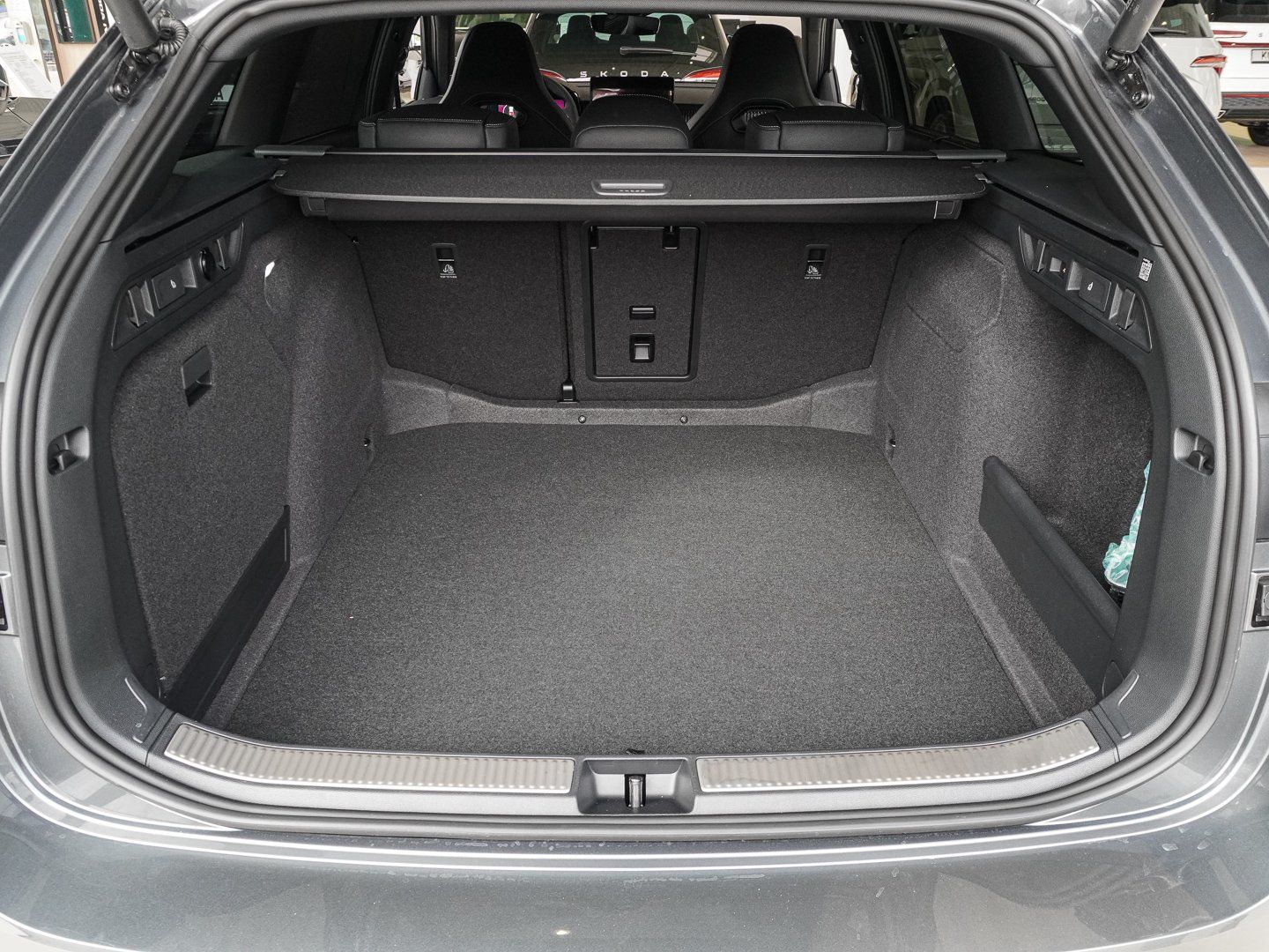 Skoda Superb - Bild 17