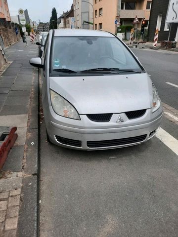 Mitsubishi Colt Motion!