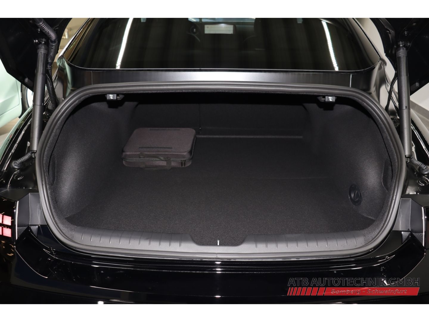 Fahrzeugabbildung Hyundai IONIQ 6 N Line X 4WD 84 kWh 325PS HUD Navi Memor