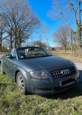 Audi TT 8n Roadster - Audi TT aus 2004: Cabrio