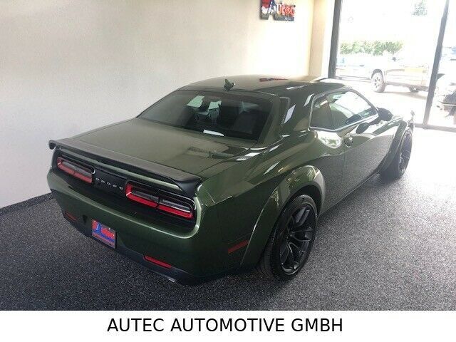 Fahrzeugabbildung Dodge CHALLENGER R/T WIDEBODY SCAT PACK 6.4L
