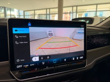 Volkswagen Passat Var. 1.5 TSI eHybrid 265PS Business, AHK