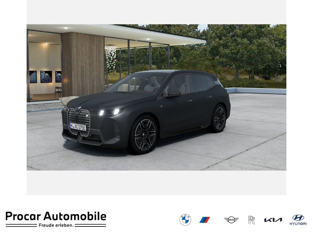 BMW iX