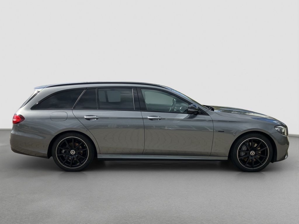 Fahrzeugabbildung Mercedes-Benz E 220 d T-Modell AMG LINE*NightPaket*PanoDach