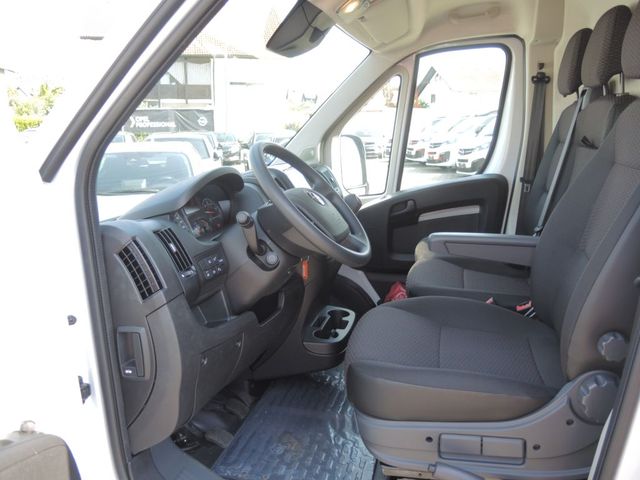 Movano 2.2 D L2H2 2WD VA Selection