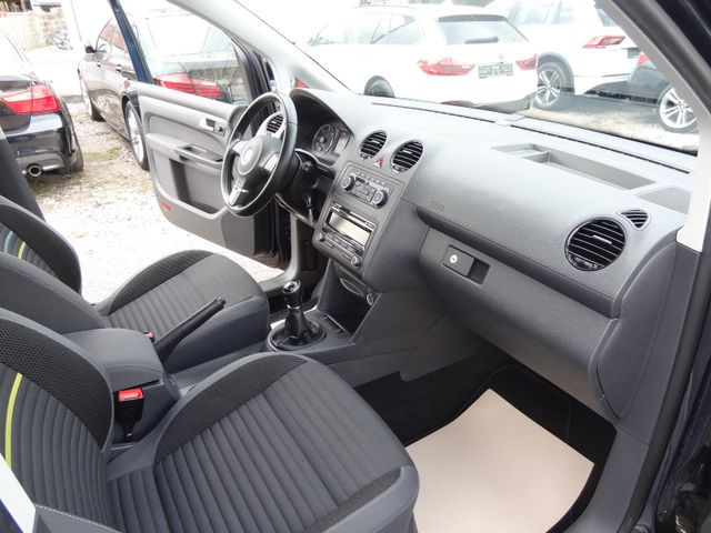 Fahrzeugabbildung Volkswagen Caddy Maxi Soccer/Xenon/7-Sitzer/81.300km/1.Hd/