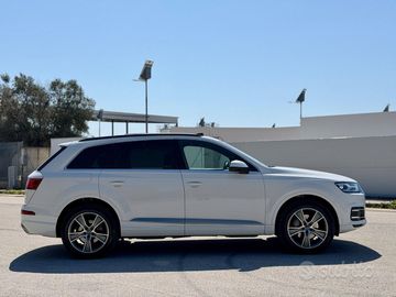 Audi Q7 - 4