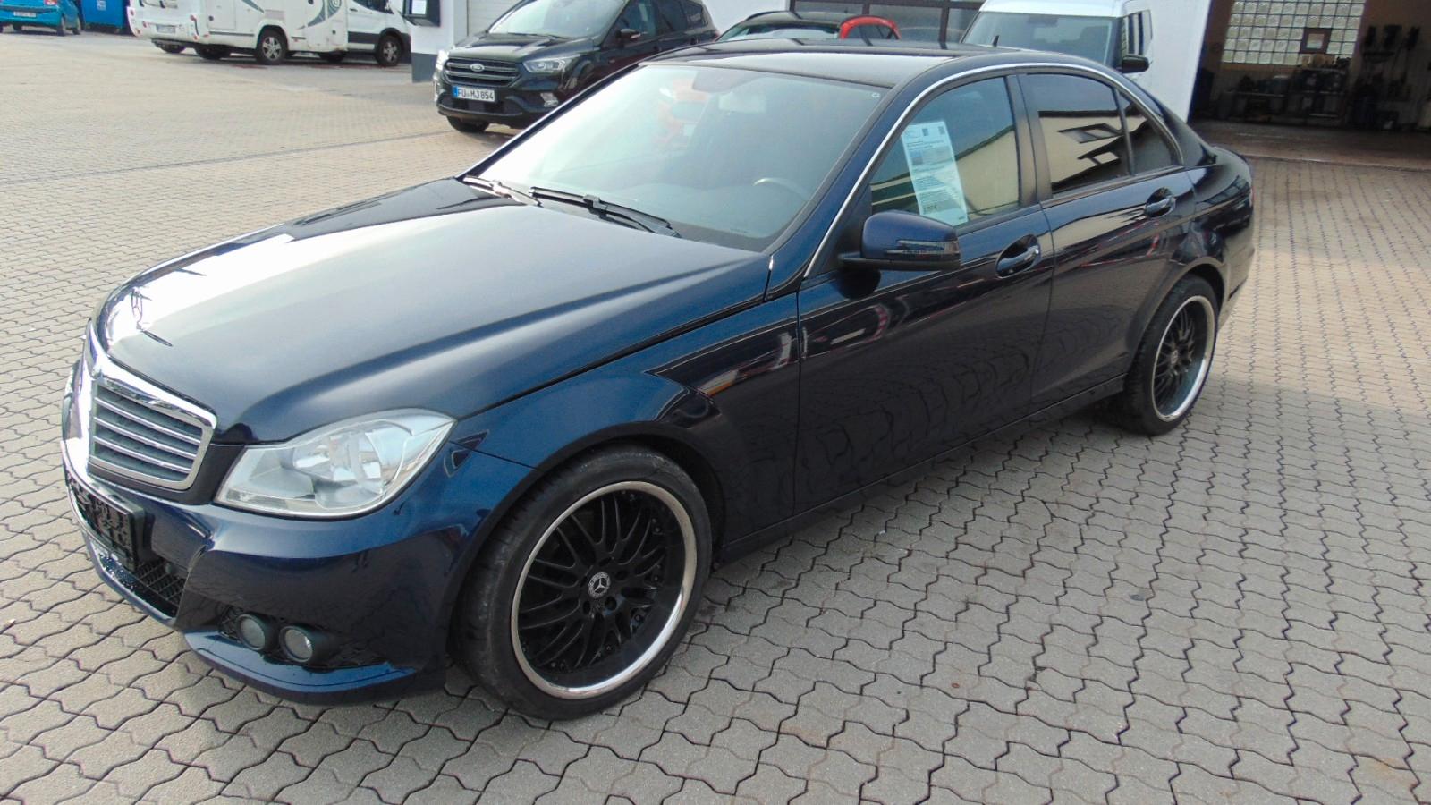 Mercedes-Benz C 220 CDI Blue Effic. Edit. 8fach AHK PDC NAVI