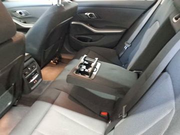 BMW 318 - 8