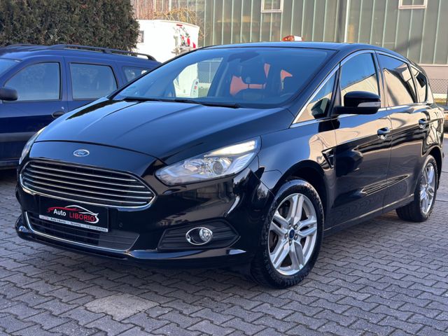 Ford S-Max S-MAX Titanium