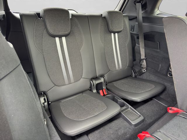 Fahrzeugabbildung BMW 218i Gran Tourer M Sport 7-Sitzer+Pano+HiFi+AHK