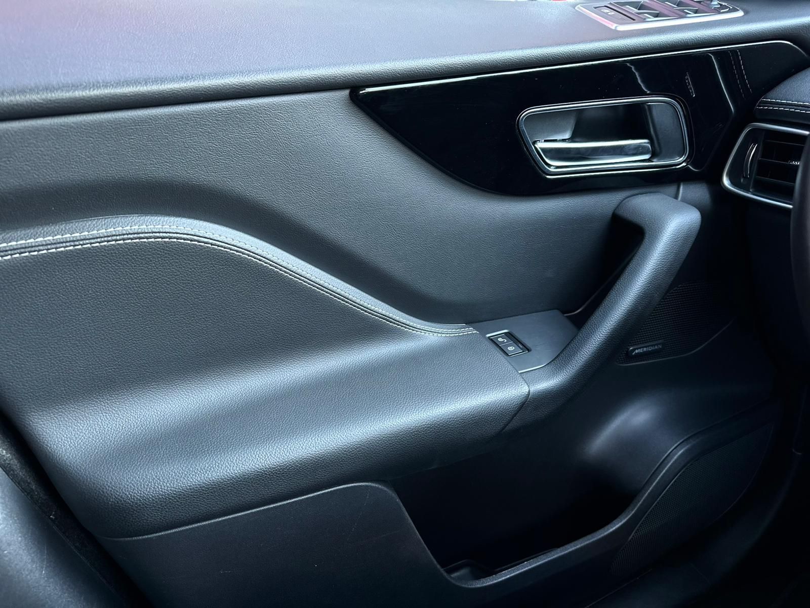 JAGUAR F-Pace 25T R-Sport AWD* ACC#FH#LH#BiXEN#NAVI#AHK - Image 17