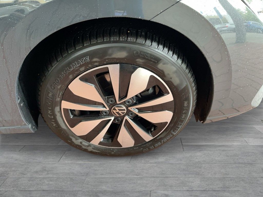 Volkswagen Golf - Bild 9