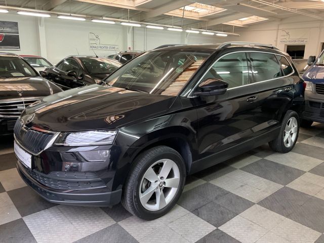 Skoda Karoq 1,5i ACT  DSG Style,Pano,AHK,LED,Navi,ACC