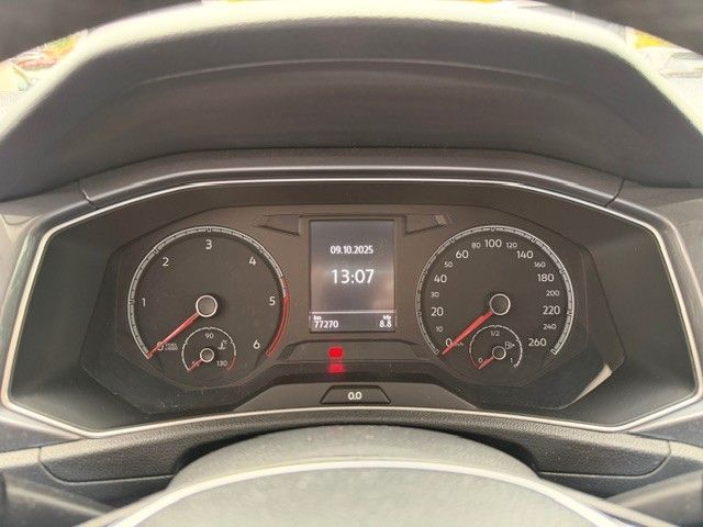 Fahrzeugabbildung Volkswagen T-Roc IQ Drive 116PS PDC/Navi/SHZ/AHK!
