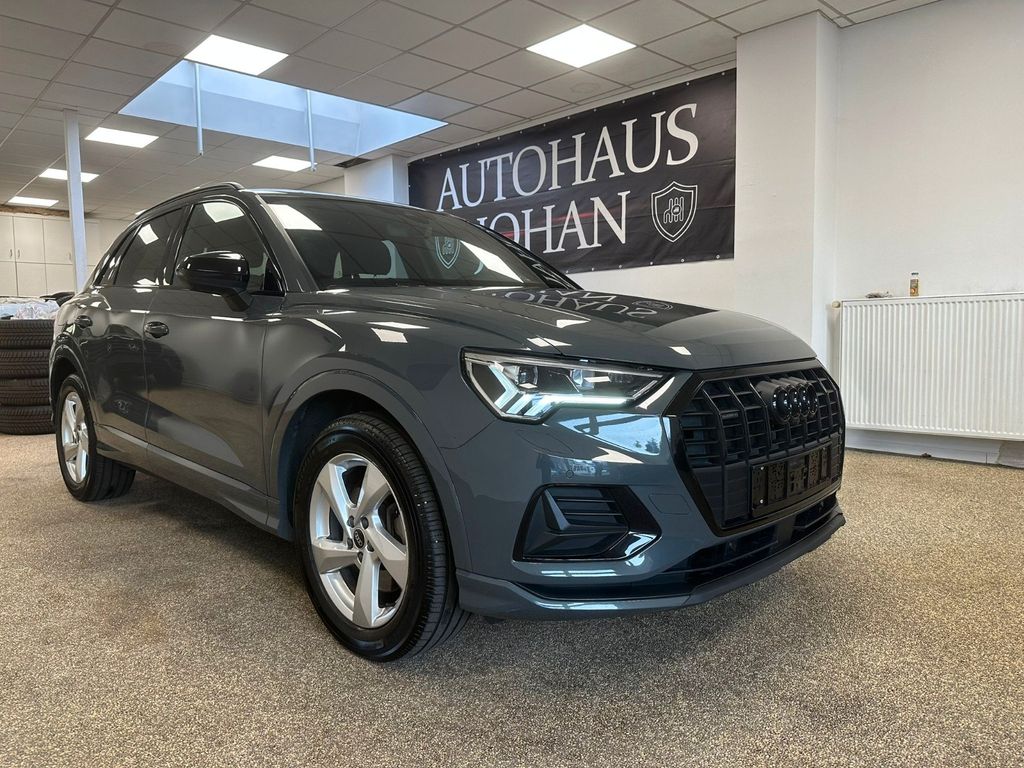 Image of Audi Q3