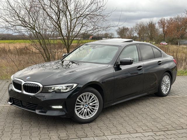 BMW 320d Sport Line*ACC*LEDER*KAMERA*AMBIENTE*GEPFLE