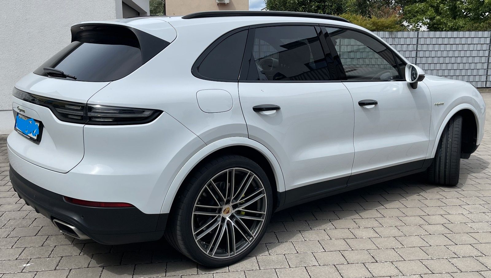 PORSCHE Cayenne E-Hybrid -