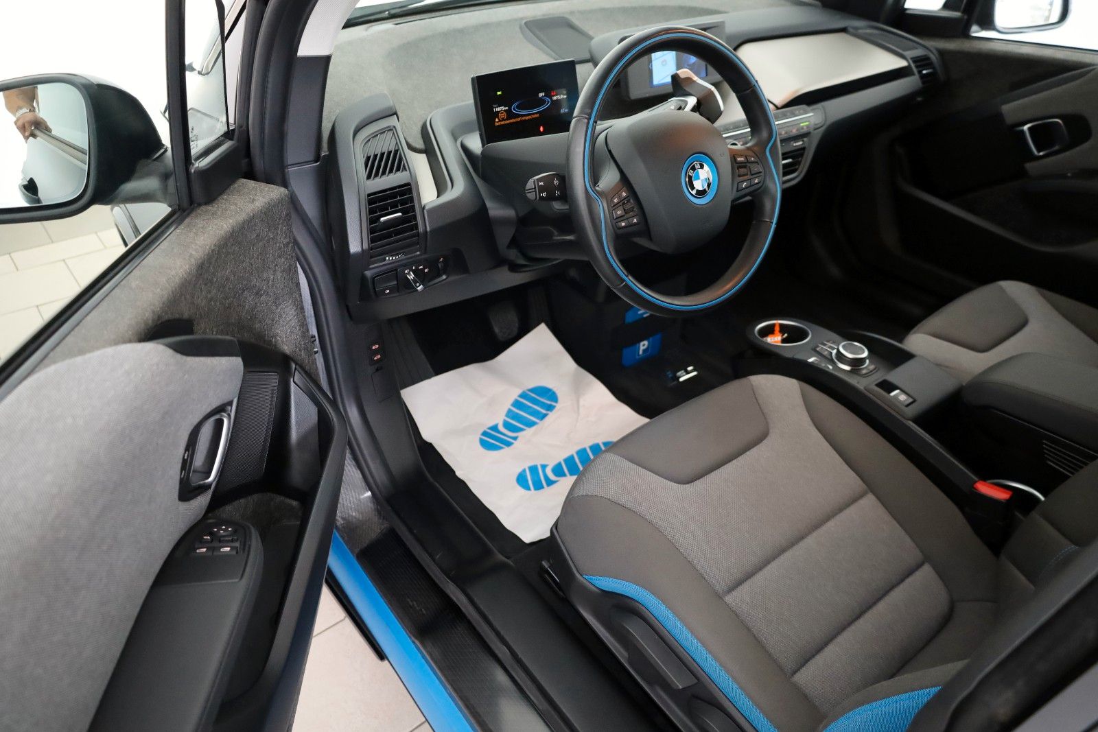 Fahrzeugabbildung BMW i3 s,135kW Business+Comfort,SD,Kamera,ACC,H&K,WR