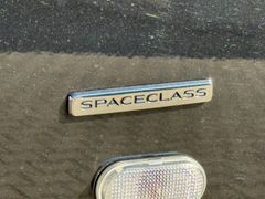 Fahrzeugabbildung Trafic Grand SpaceClass 2.0 dCi Escapade-Paket