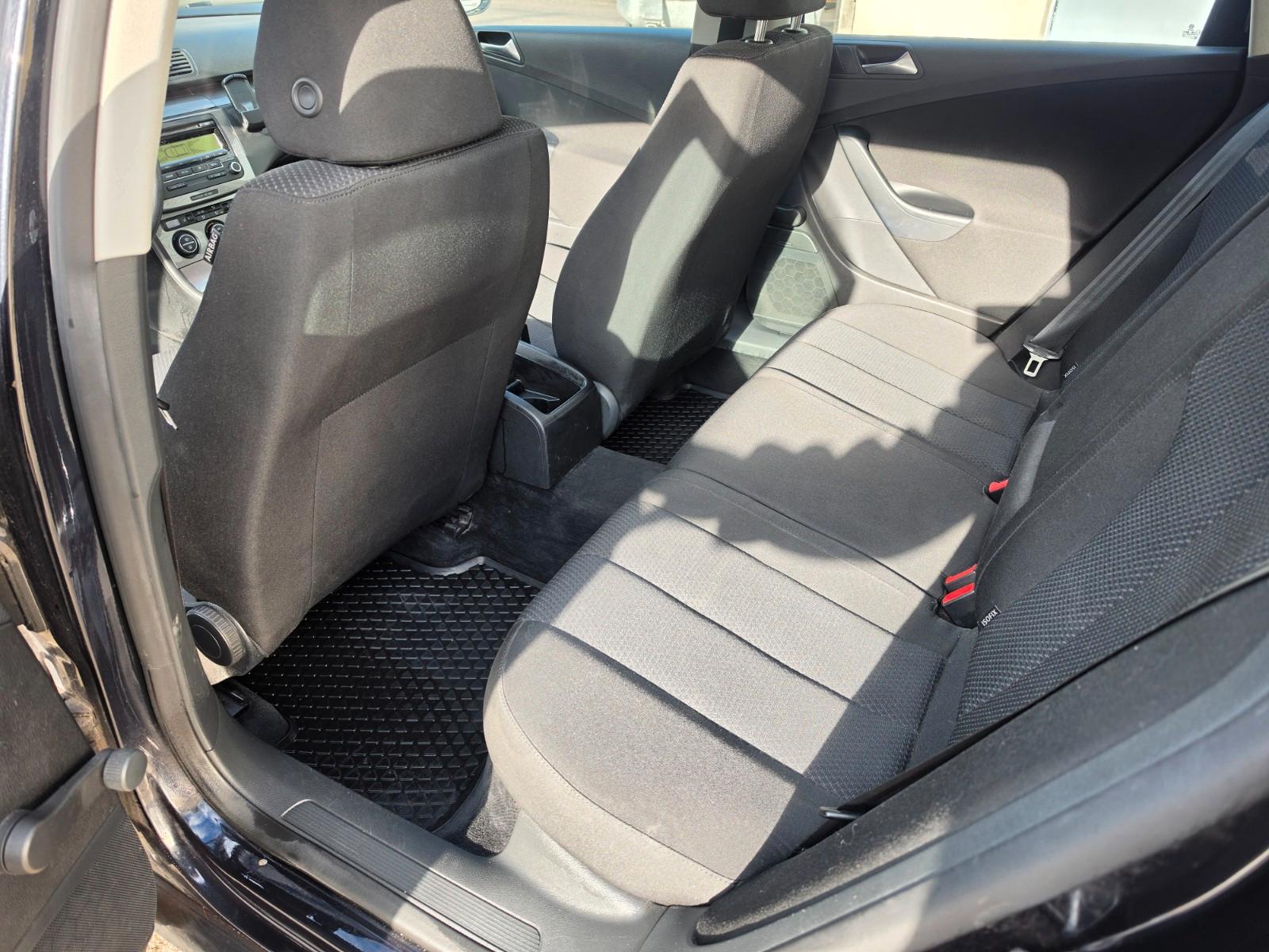Volkswagen Passat 2009 — photo 11