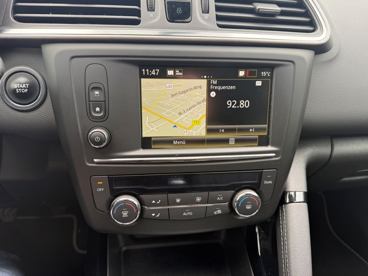 Fahrzeugabbildung Renault Kadjar Experience AHK CarPlay Temp klima Keyless