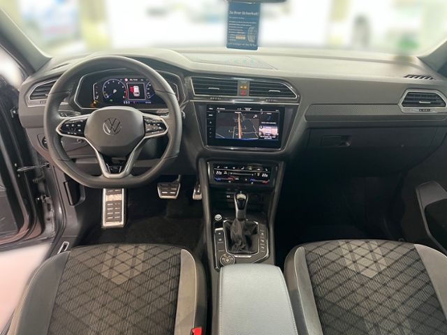 Fahrzeugabbildung Volkswagen Tiguan Allspace 2.0 TSI DSG R-LINE AHK PANO KAME
