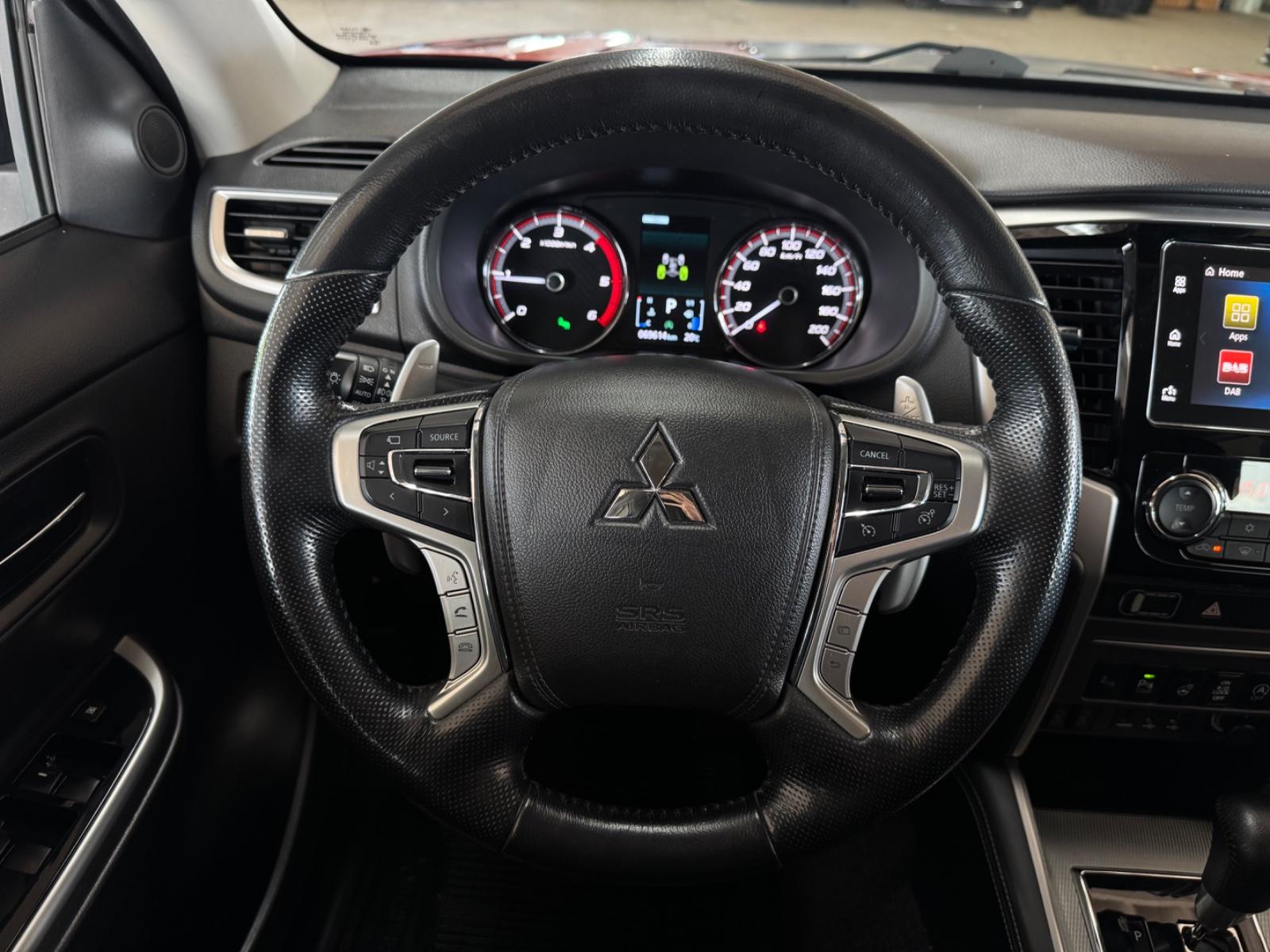 Mitsubishi L200 Top D-Kab 4WD H-Top *STHZ*SHZ*APP*AHK*19%*