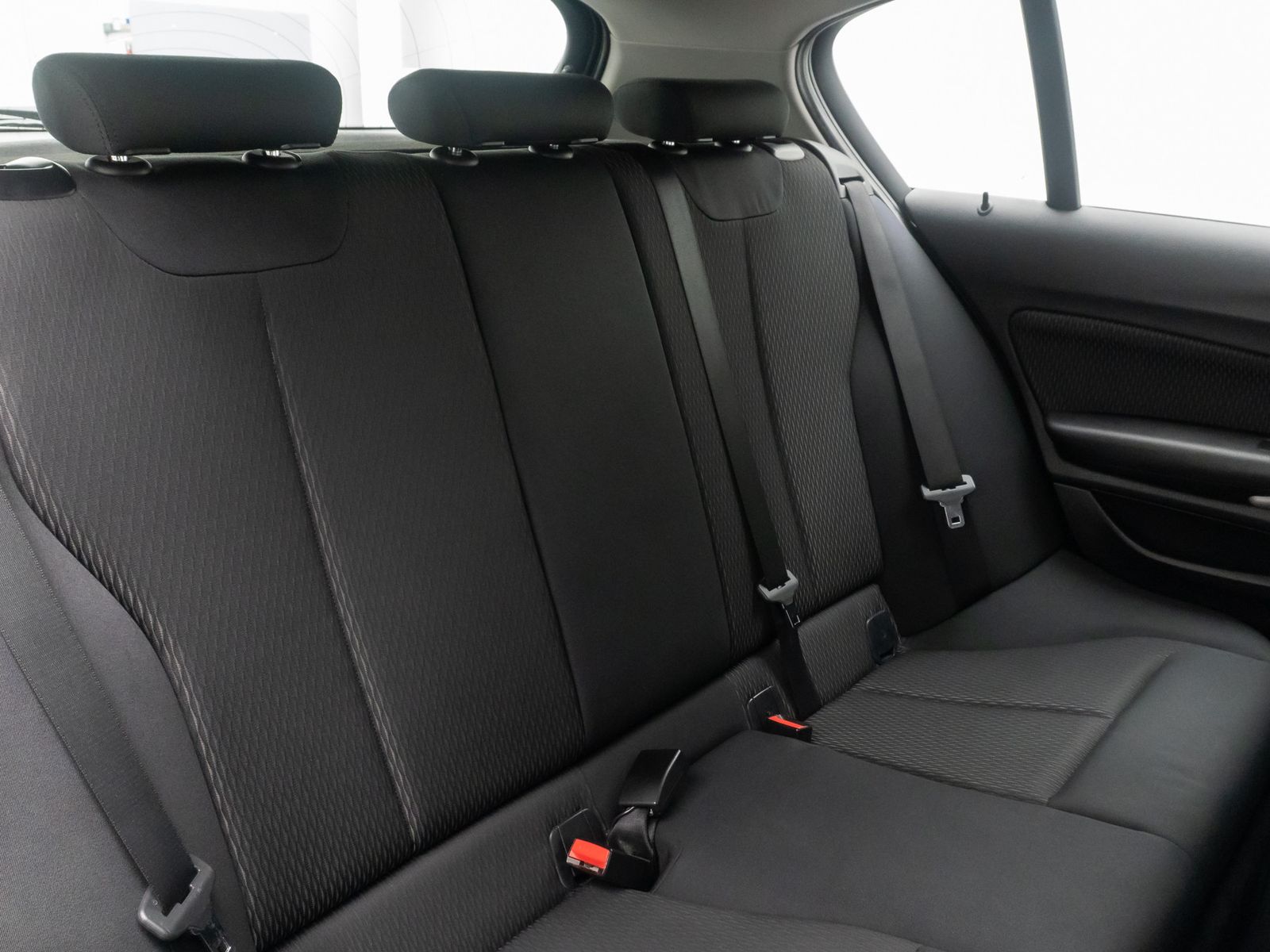 Fahrzeugabbildung BMW 116d Advantage Plus PDC Multilenkrad Sitzheizung
