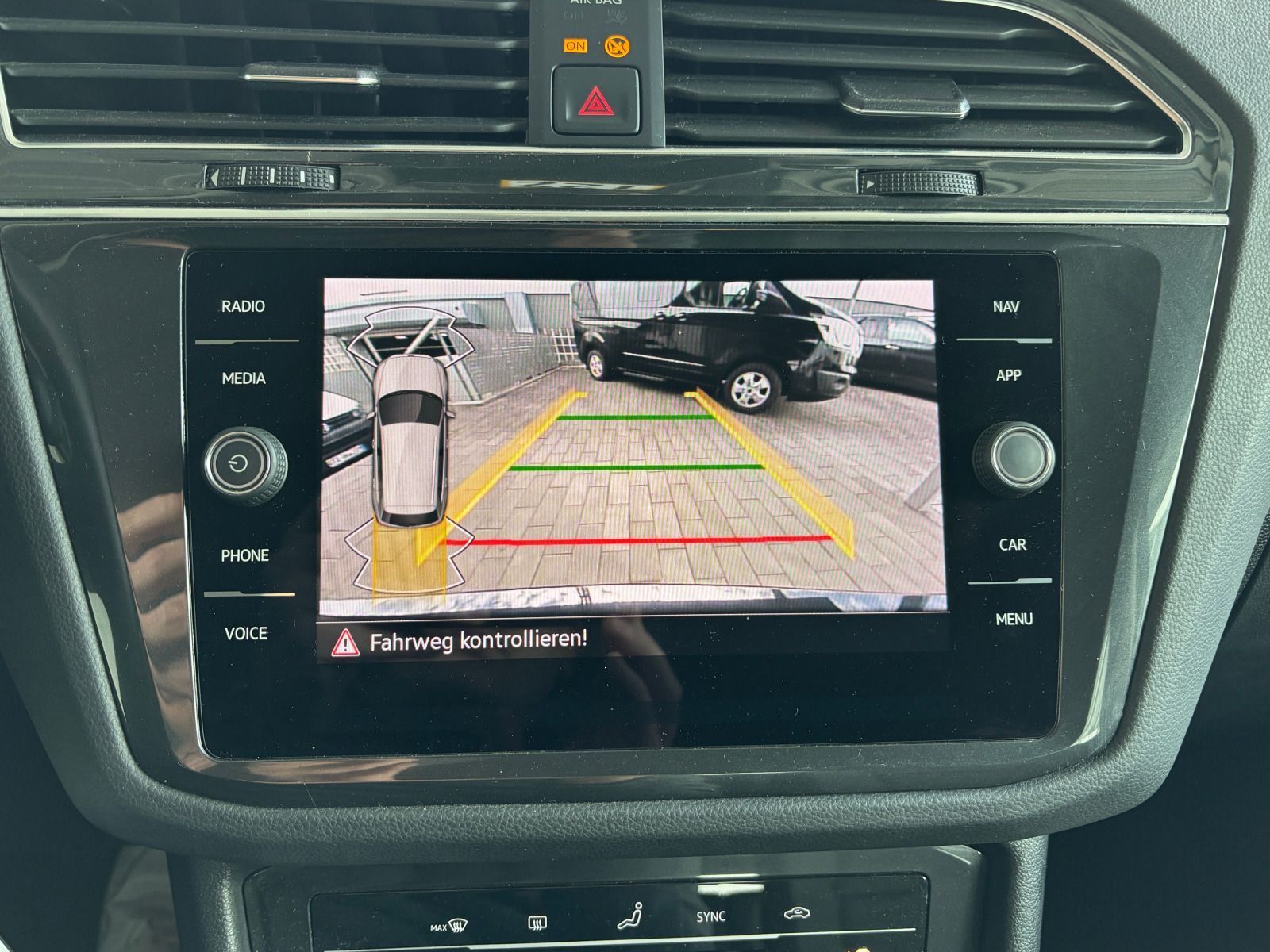 Volkswagen Tiguan - Bild 19