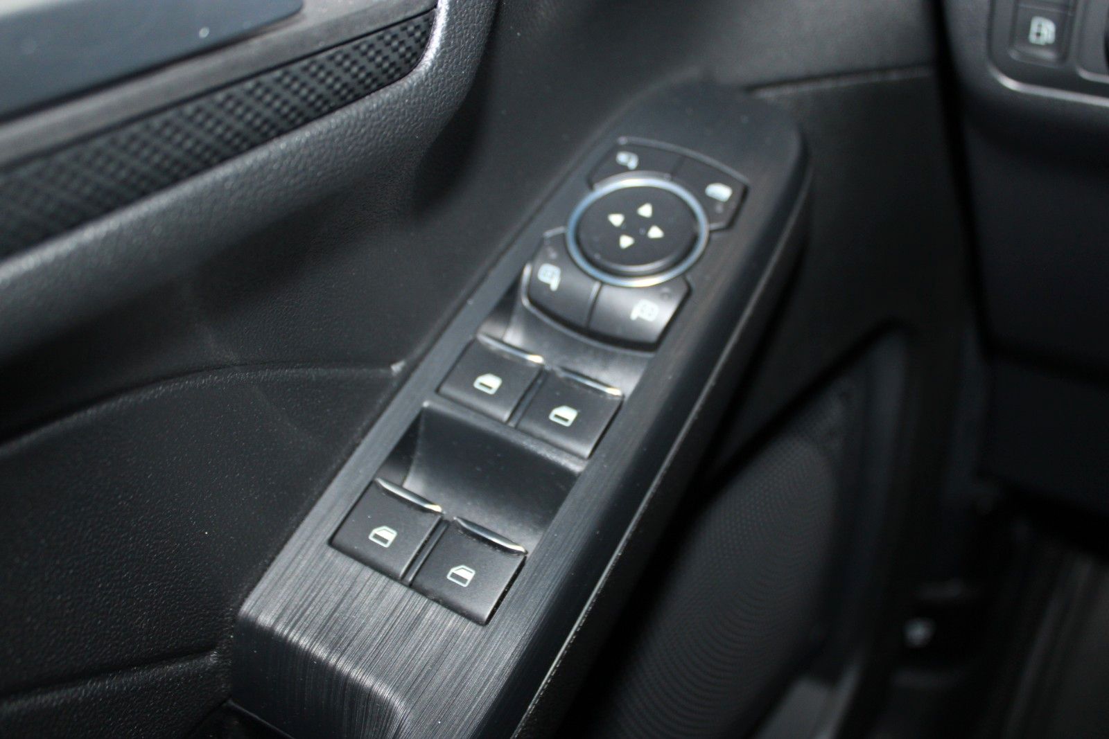 Fahrzeugabbildung Ford Kuga PHEV Aut. ST-Line LED ACC HUD 2xCam WinterP