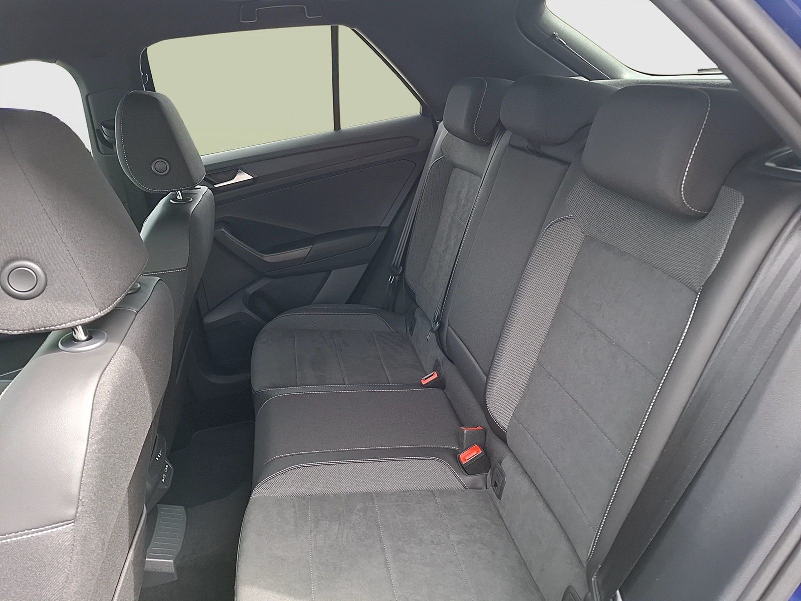 Fahrzeugabbildung Volkswagen T-Roc TSI R-Line DSG Matrix Navi AID ACC Park-As
