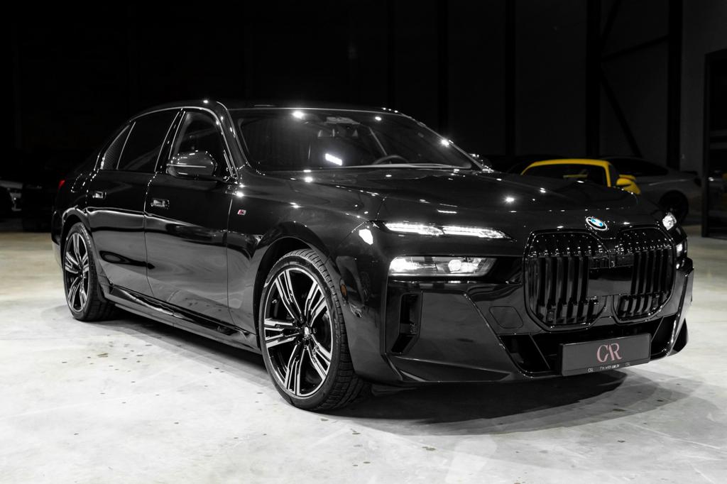 BMW 750
