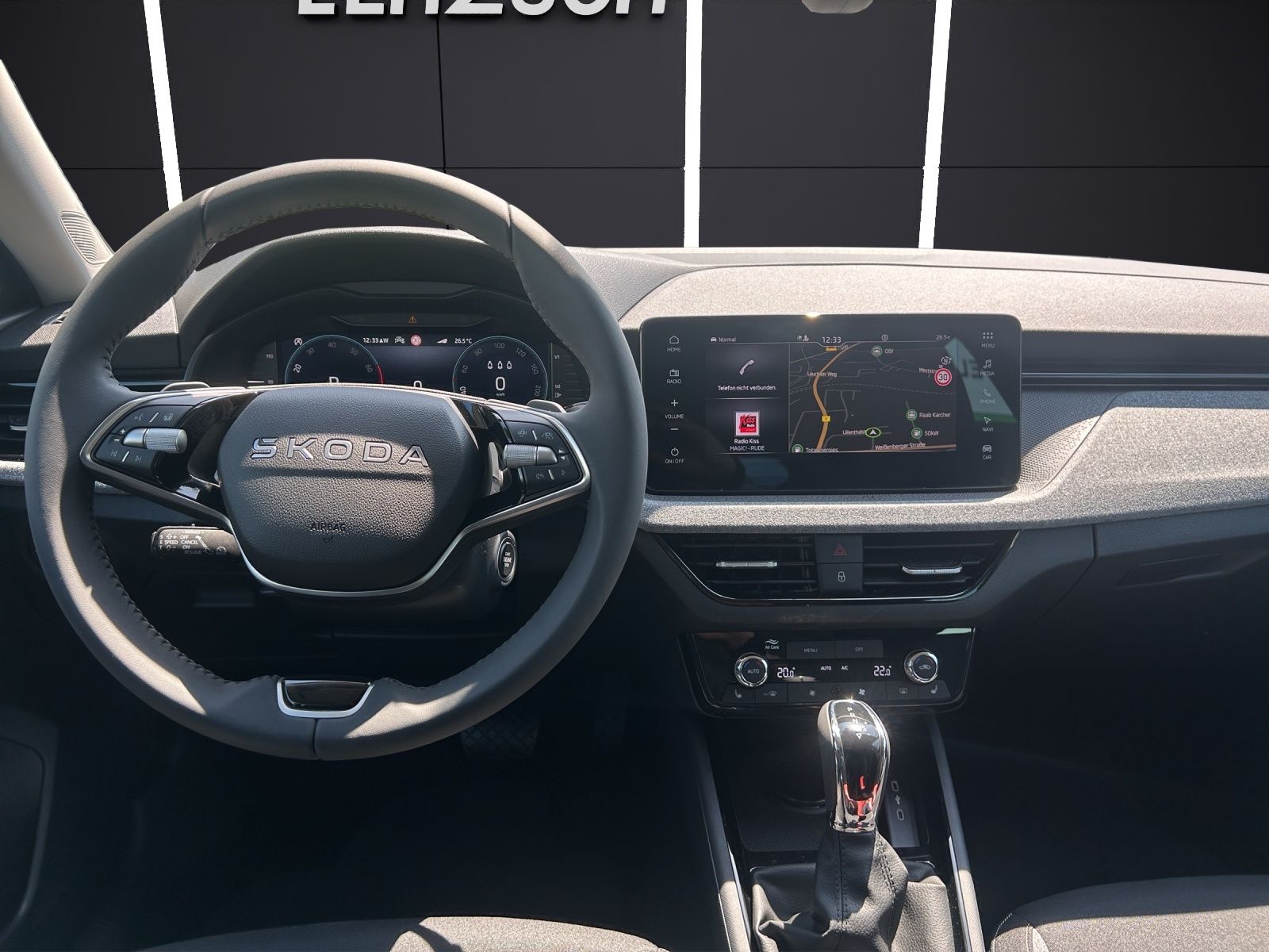 Fahrzeugabbildung SKODA Kamiq 1.0 TSI Selection MATRIX AHK