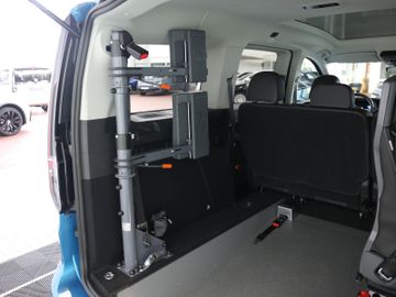 Volkswagen Caddy Maxi 1.5TSI DSG STYLE LED ROLLSTUHLRAMPE