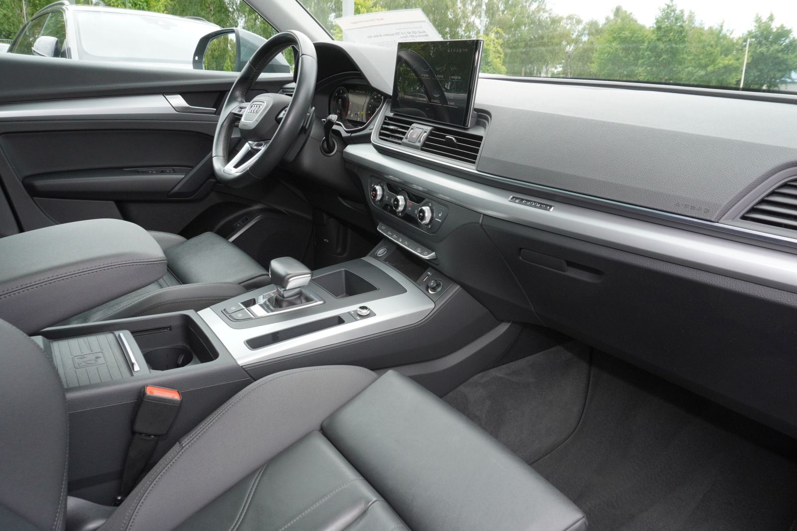 Fahrzeugabbildung Audi Q5 40 2.0 TDI quattro S-line Alu Matrix-LED Pano