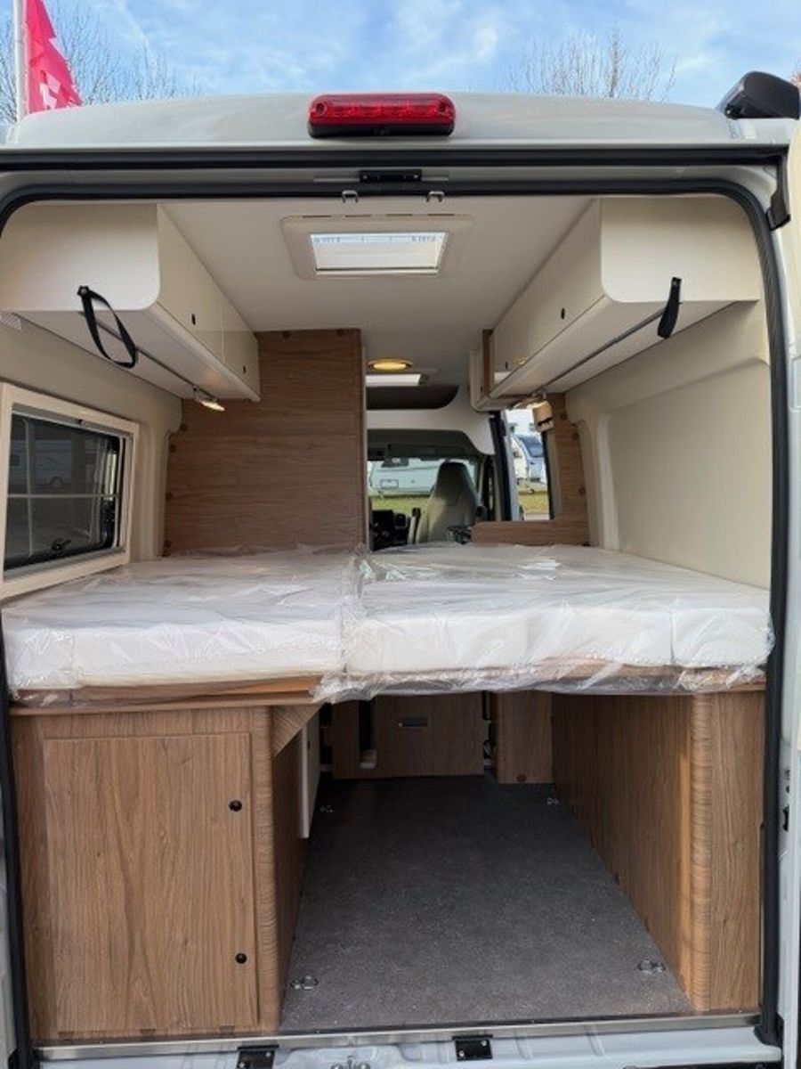 Fahrzeugabbildung CORIGON CV 60 S Solar Markise Travel+ by Hymer
