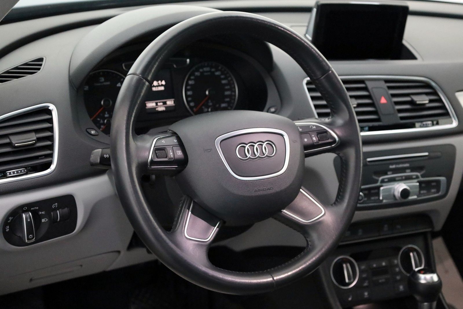 Fahrzeugabbildung Audi Q3 quattro S Line Naxi,Xenon,Panorama,Kamera,SH